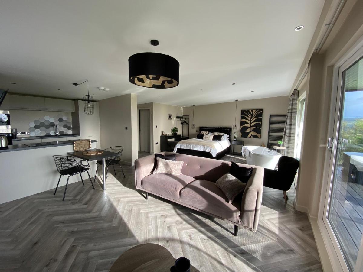 Loudoun Mains Luxury Lodges Newmilns Екстериор снимка
