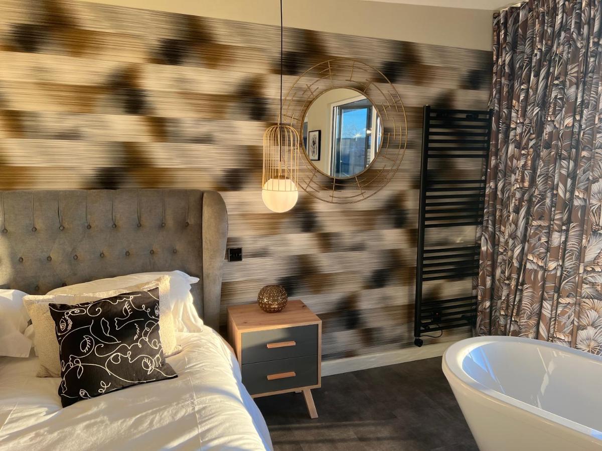 Loudoun Mains Luxury Lodges Newmilns Екстериор снимка